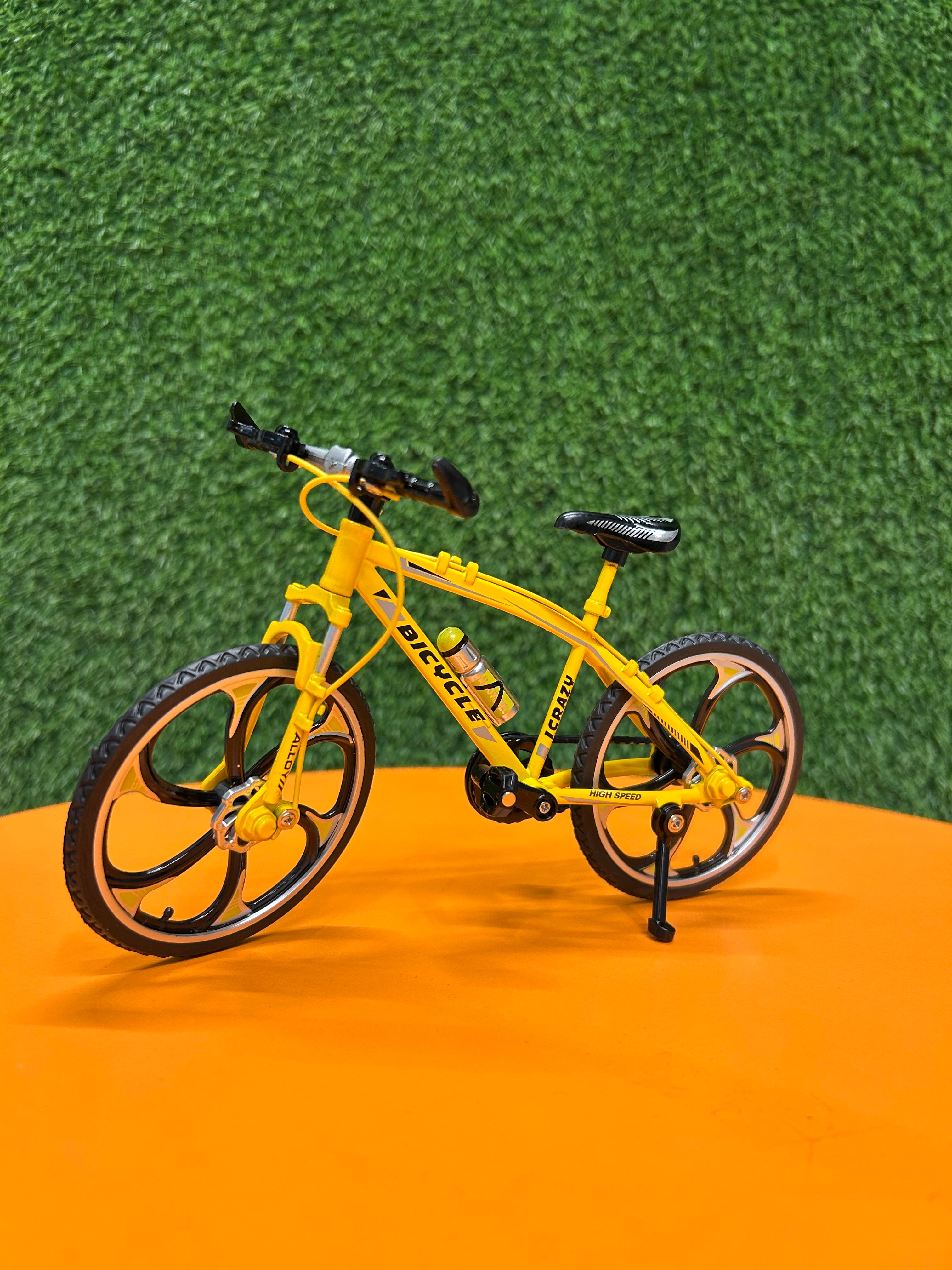 Mini 1:8 Alloy Bicycle Model Diecast Metal | Yellow