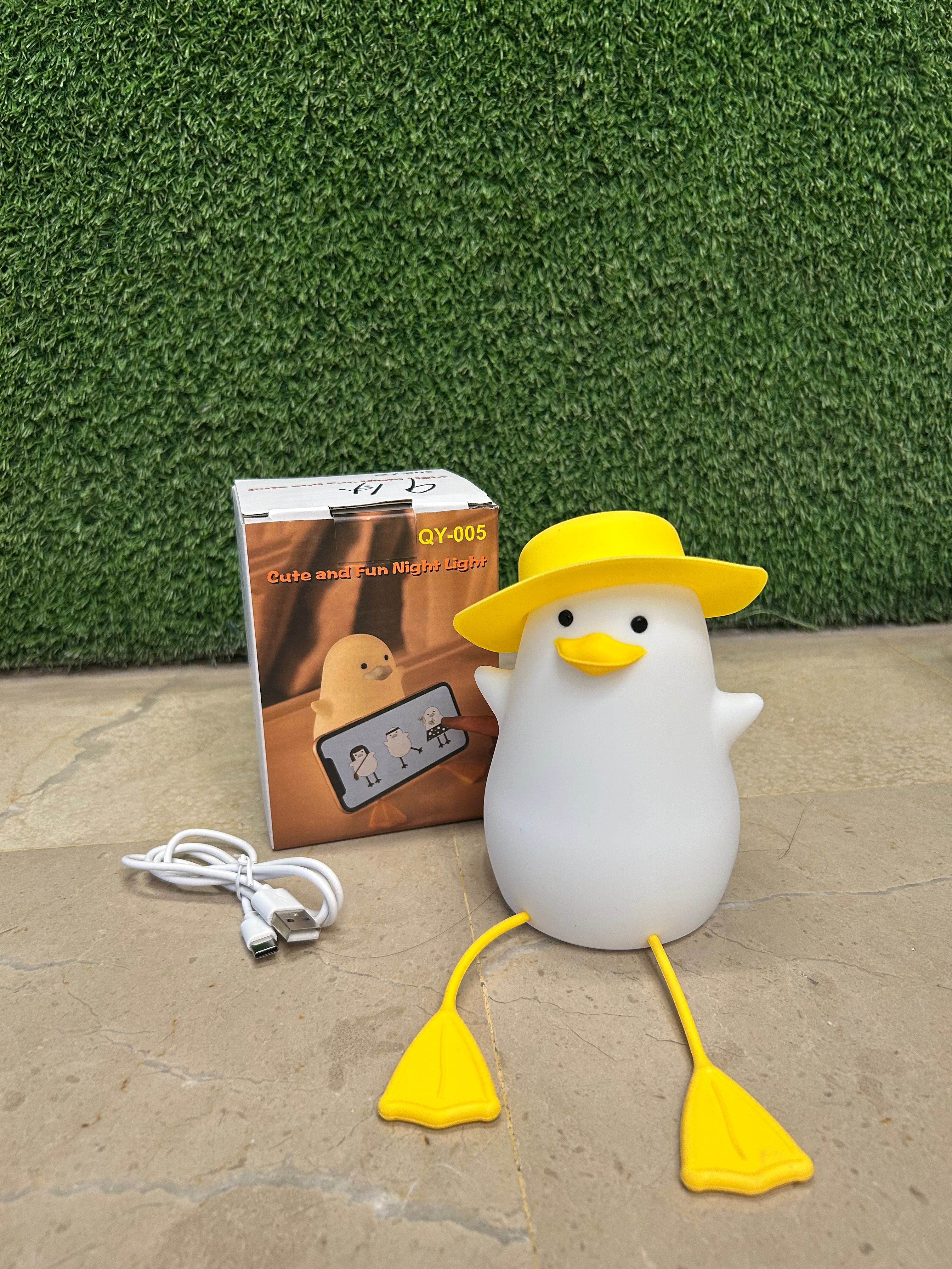 Cute Duck Night Lamp | Adorable Soft Glow Light | Silicone Squishy, Dimmable, Rechargeable Nursery Lamp | Multiple colors