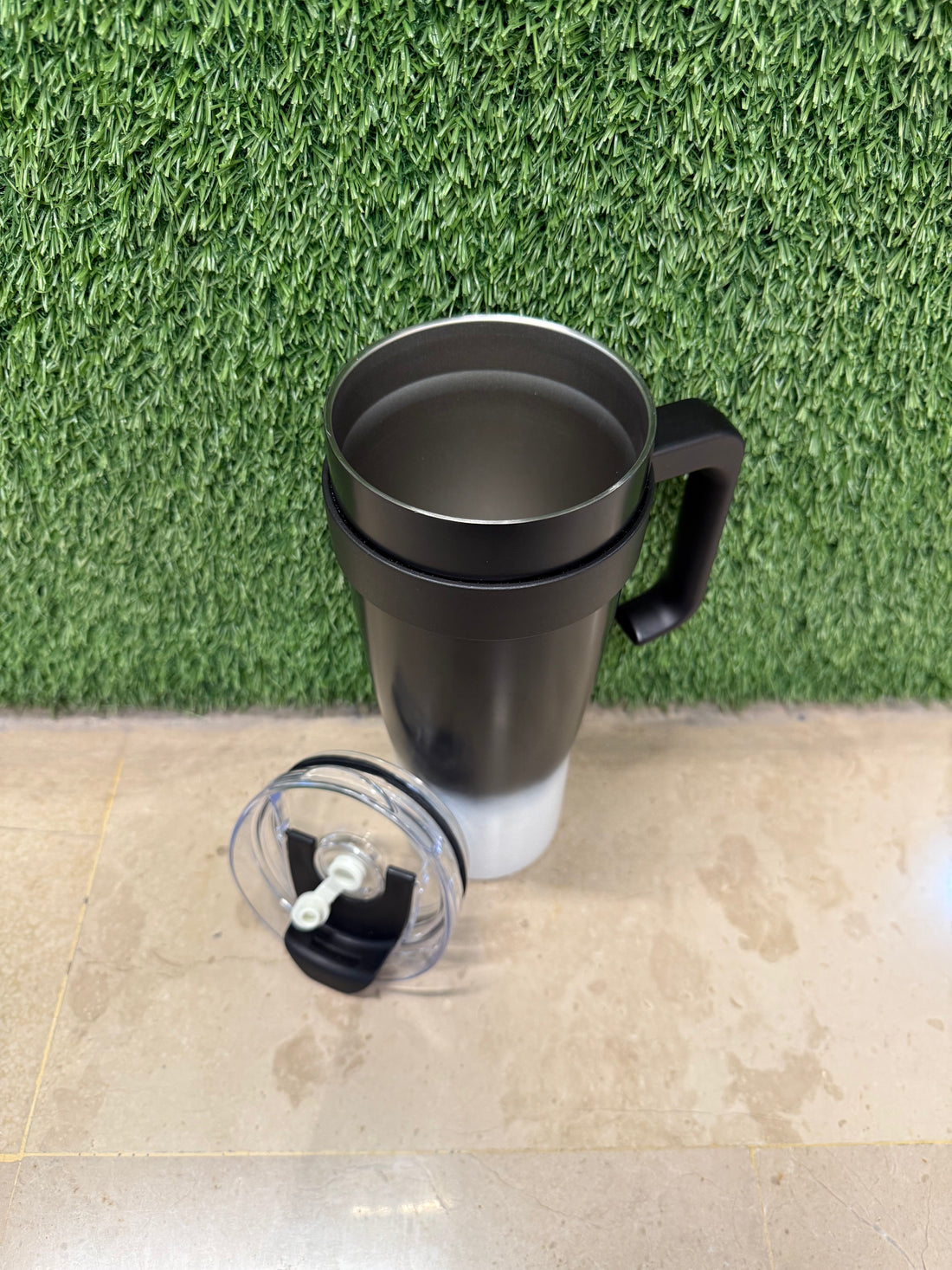 Vacuum Insulated Gradient Tumbler with Lid and Steel Straw 40oz | Black & White