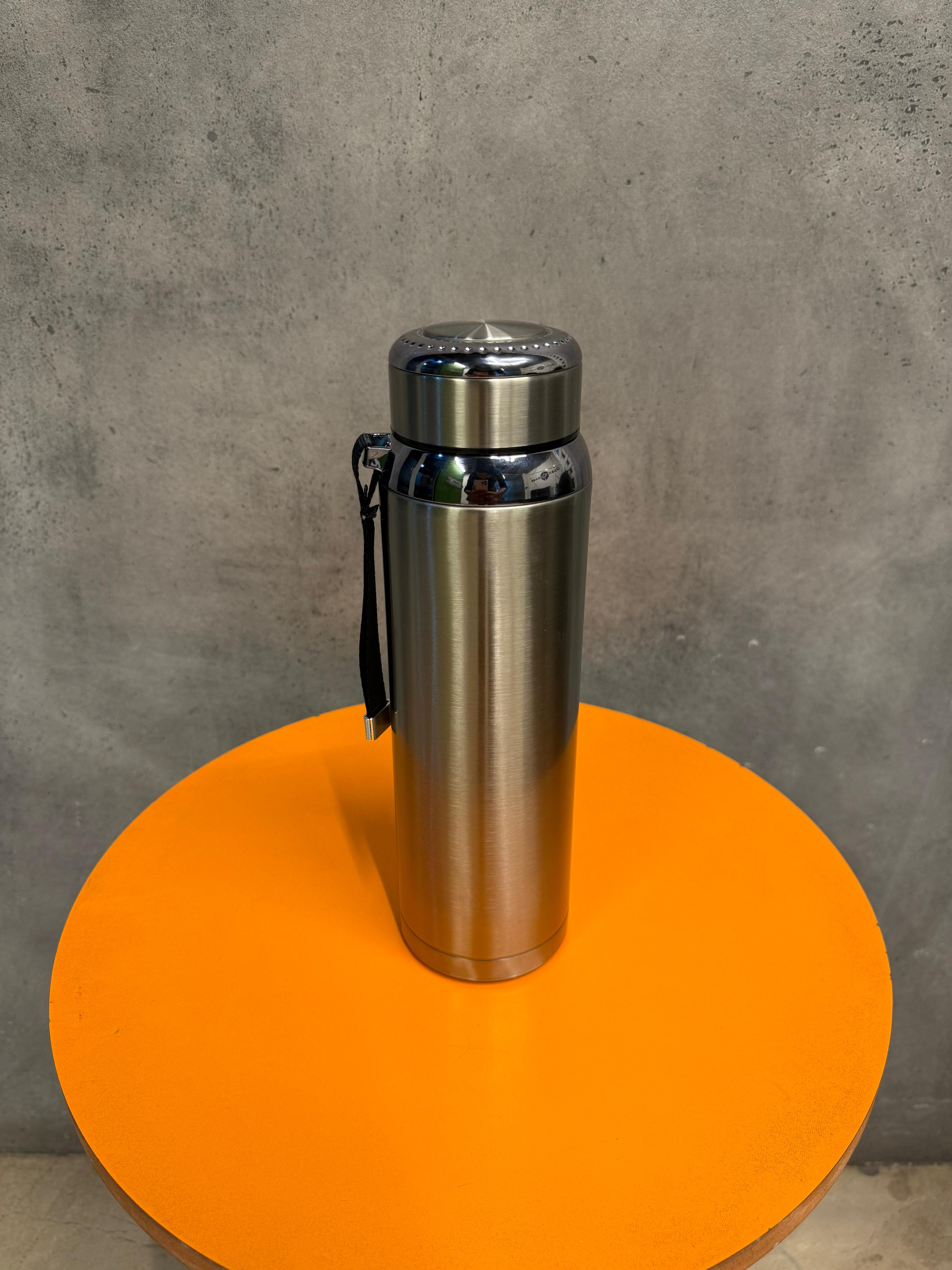 304 stainless steel vacuum insulated hot and cold thermos water bottle with strainer