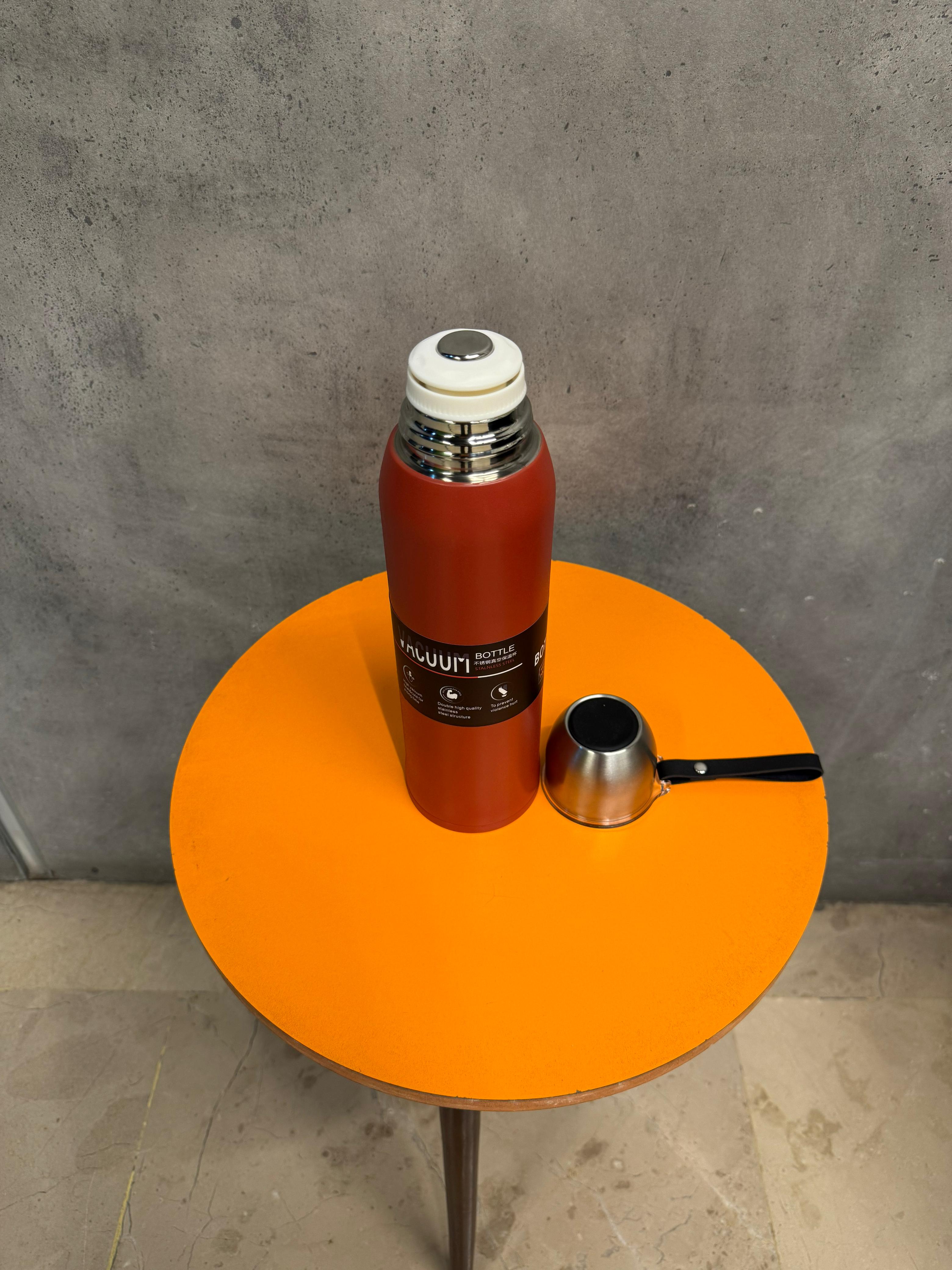 304 stainless steel vacuum insulated hot and cold thermos water bottle