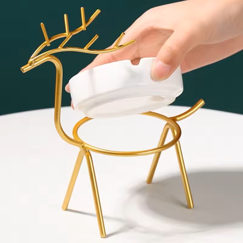 Nordic Style Iron Reindeer Ceramic Ashtray Decoration Ornament